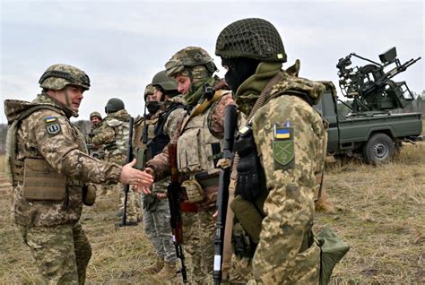 ယူကရိန်းတပ်ဖွဲ့များသည် Donetsk ဒေသတွင် စစ်ရေးလှုပ်ရှားမှုများကို ဆက်လက်လုပ်ဆောင်လျက်ရှိသည်။